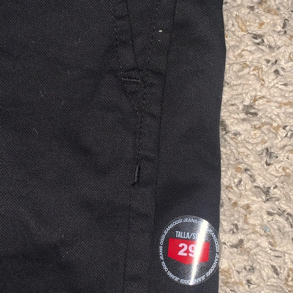 Size 28 and 29 chino pants - Picture 3 of 3